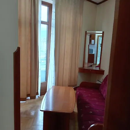 Beli Bor Apartment